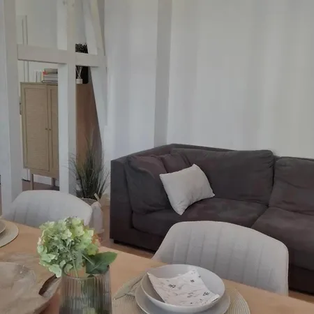 Appartement Grosses 2 In *